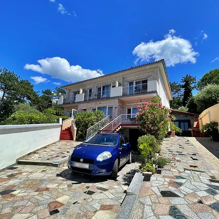 Apartment Nada *