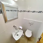 Nada *