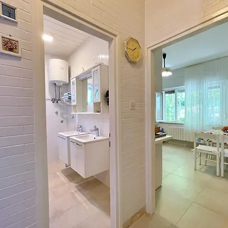 Nada Apartman Šilo