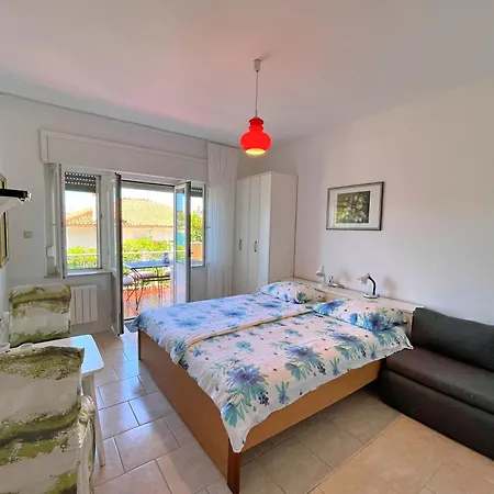 Nada Apartman Šilo